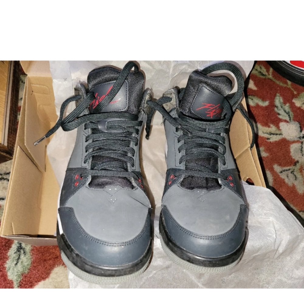 EUC Nike Jordan Flight 599593-004 Men's Sneaker Gym Black Grey, Size 11.5